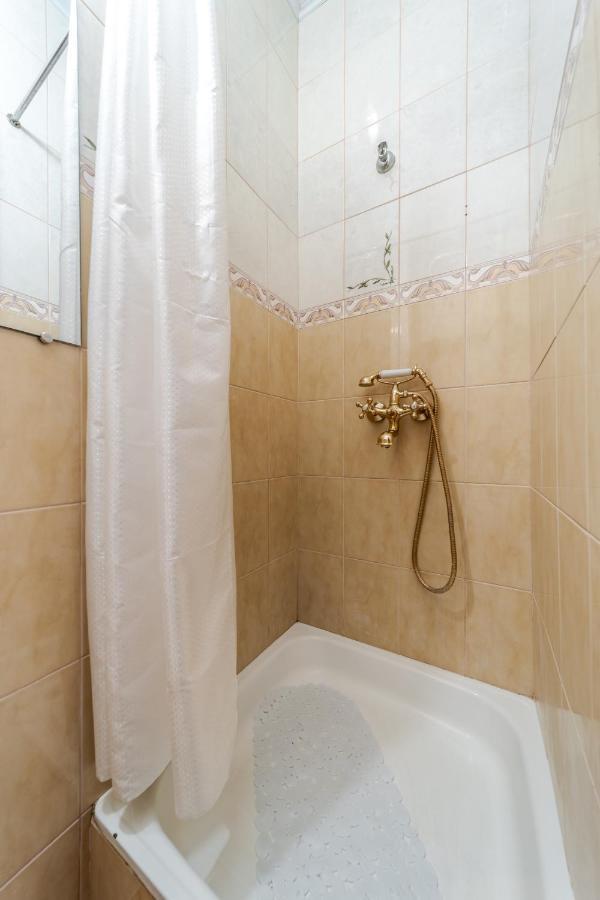 Central Apartments Rynok Lviv Extérieur photo