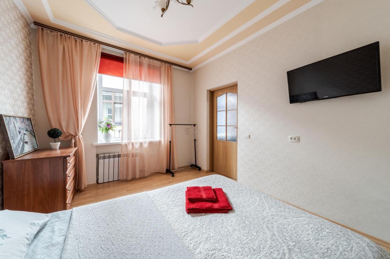 Central Apartments Rynok Lviv Extérieur photo