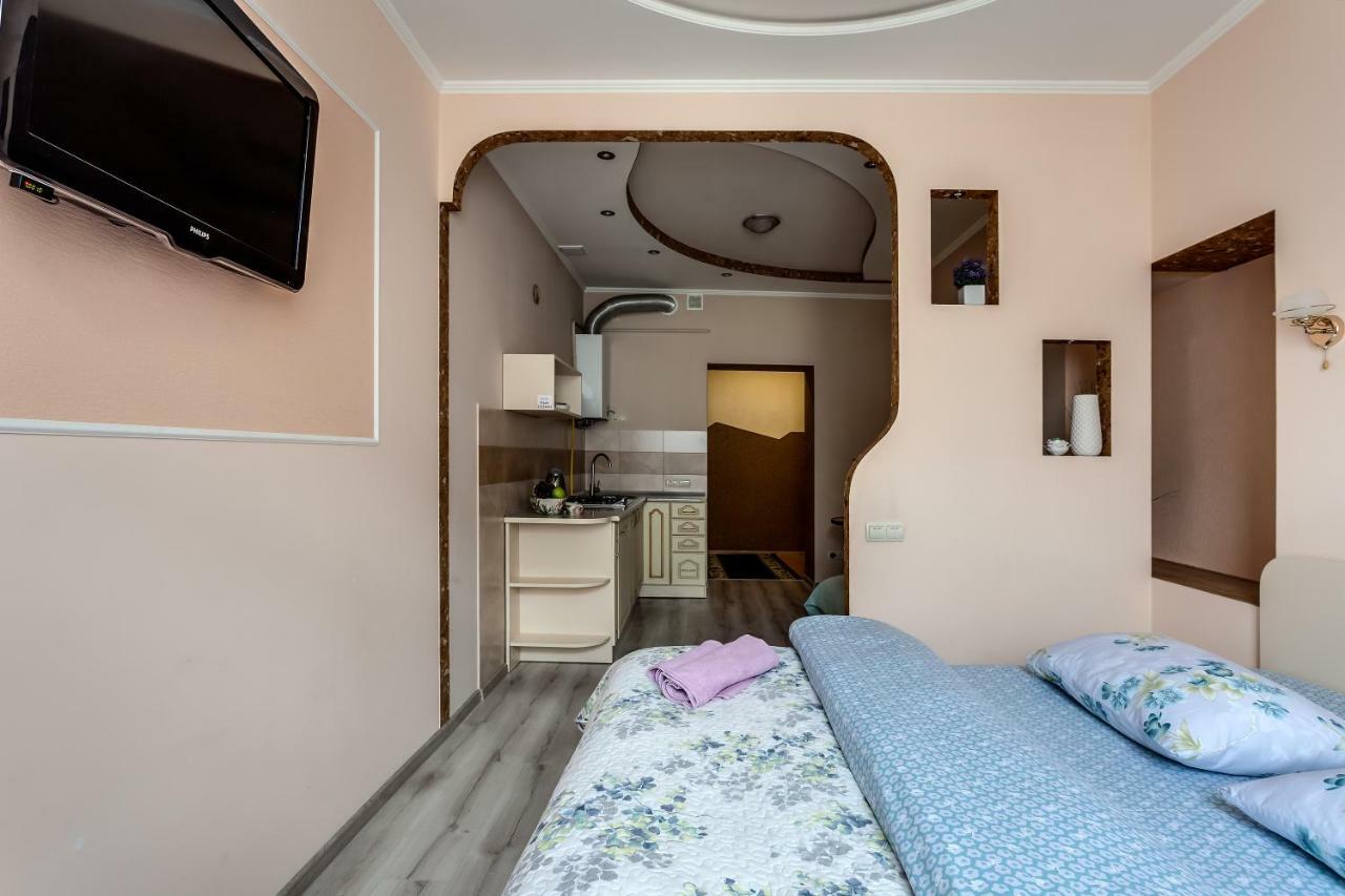 Central Apartments Rynok Lviv Extérieur photo