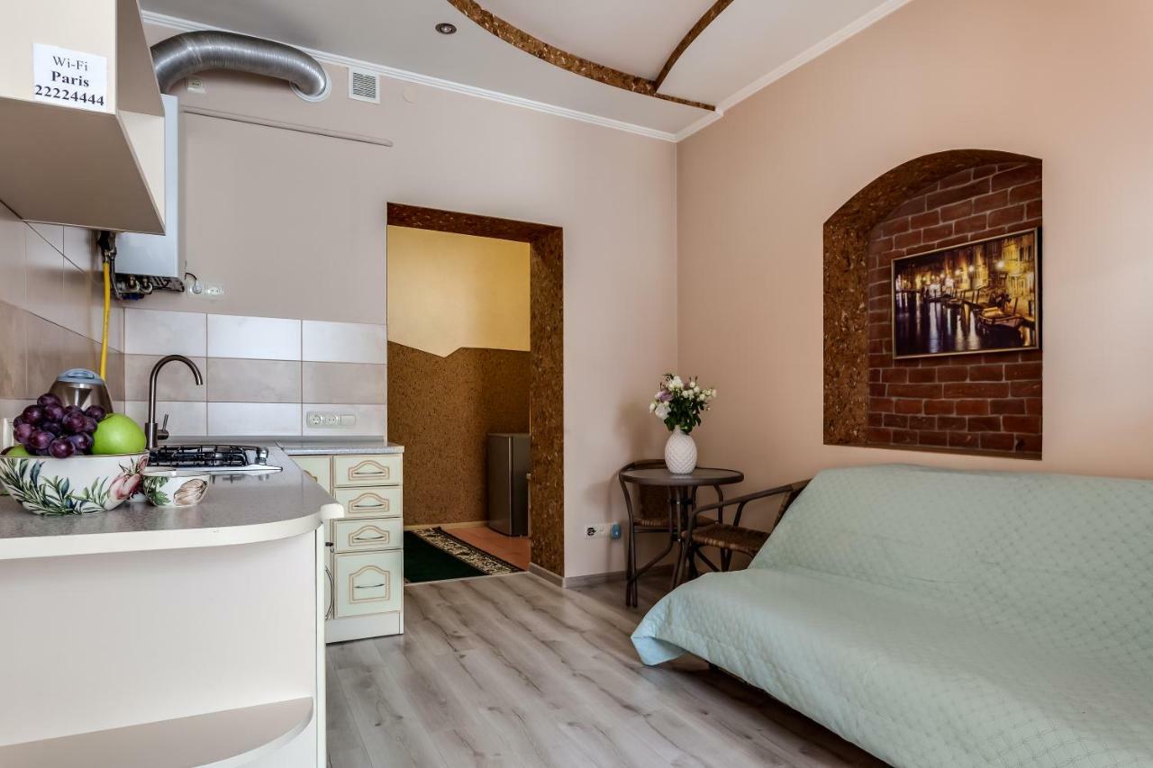 Central Apartments Rynok Lviv Extérieur photo